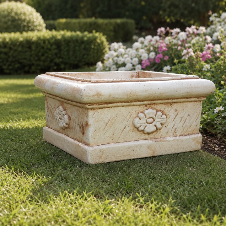 Quadro model vase