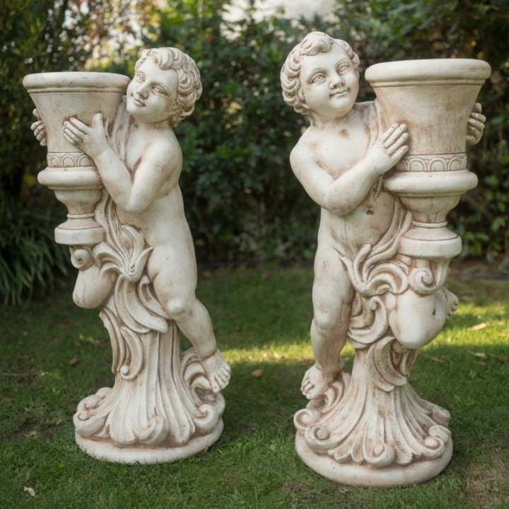 Pair of Grazioso model flowerpots