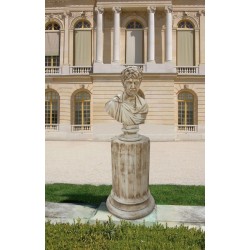 Busto Augusto - arredo da giardino in graniglia di marmo di Carrara 100% Made in Italy