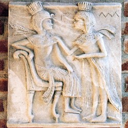 Bassorilievo Egiziano - arredo da giardino bassorilievo in pietra ricomposta 100 % Made in Italy