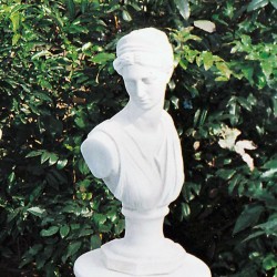 Busto Diana - arredo da giardino in graniglia di marmo di Carrara 100% Made in Italy