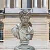 Busto Augusto - arredo da giardino in graniglia di marmo di Carrara 100% Made in Italy