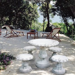 Tavolo economico circolare - arredo da giardino in graniglia di marmo di Carrara al 100% Made in Italy