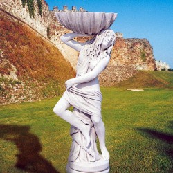 Fanciulla con conchiglia - statue da giardino in graniglia di marmo di Carrara