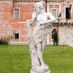 Flora - statua da giardino in pietra ricomposta 100% Made in Italy.