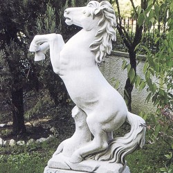 Airone (medio) - statue da giardino in graniglia di marmo di Carrara