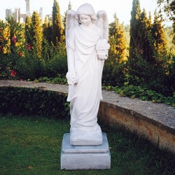 Arcangelo - soggetti sacri arredo da giardino in graniglia di marmo di Carrara al 100% Made in Italy