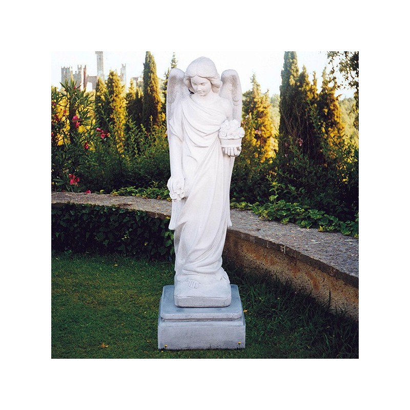 Arcangelo - soggetti sacri arredo da giardino in graniglia di marmo di Carrara al 100% Made in Italy