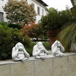 Serie 3 scimmie - arredo da giardino statue da giardino in graniglia di marmo di Carrara