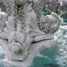 Fontana Varazze- fontane da giardino funzionanti in graniglia di marmo di Carrara