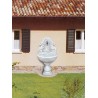 Fontana a muro Nicoletta fontane da giardino con rubinetto in cemento bianco