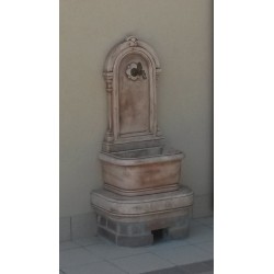 Fontana a muro antica - fontane da giardino con rubinetto in graniglia di marmo di Carrara