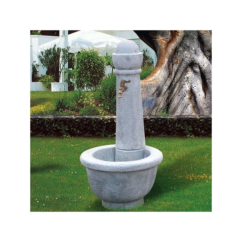 Fontana Cortina - fontane da giardino con rubinetto in graniglia di marmo di Carrara