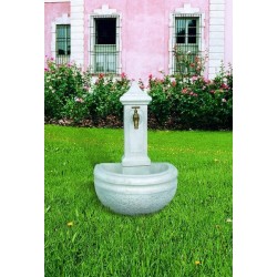 Fontana Amelia - fontane da giardino con rubinetto in cemento bianco