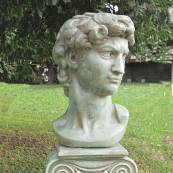 Busto David - arredo da giardino in graniglia di marmo di Carrara