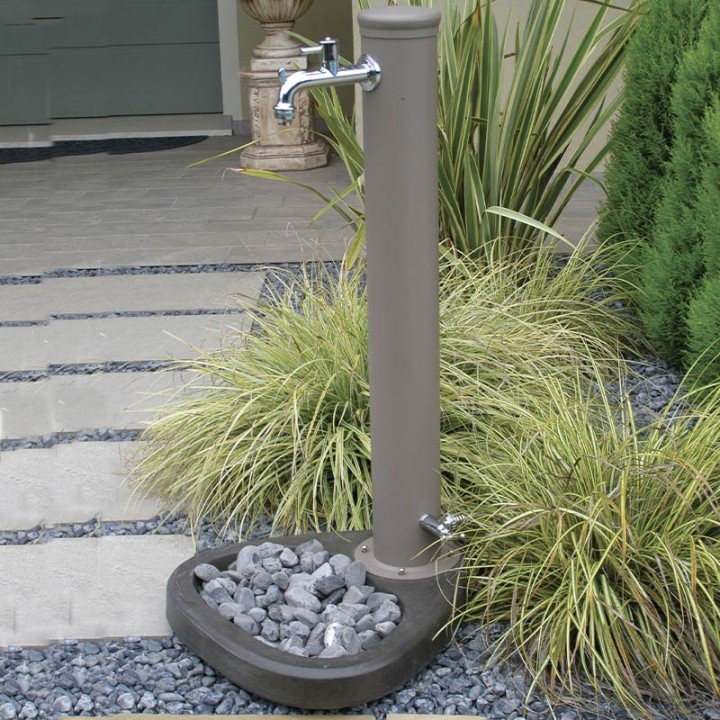 Gartenbrunnen mod. Desirè Tortora mit Doppelhahn