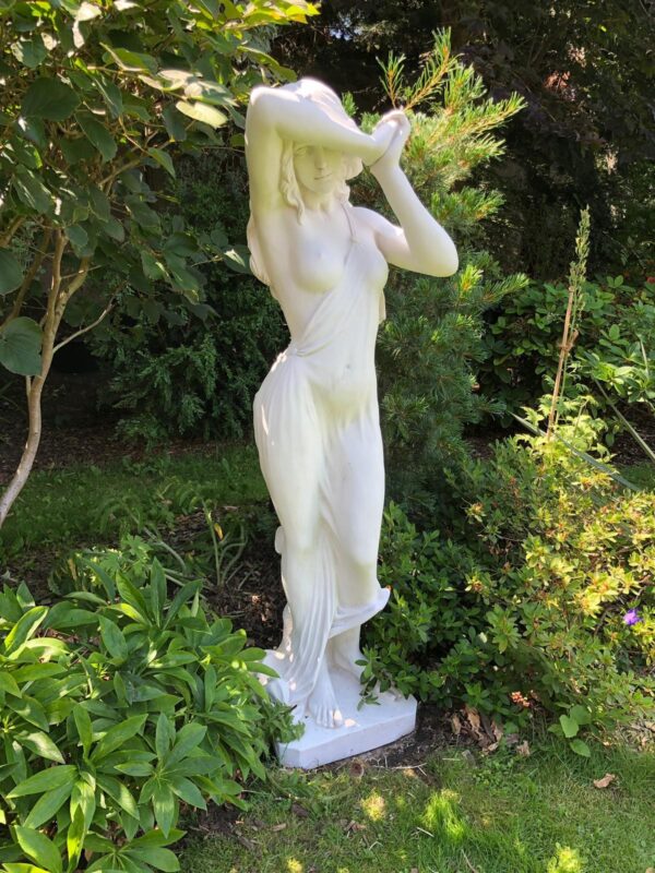 Vergogna media - statua da giardino in graniglia di marmo di Carrara