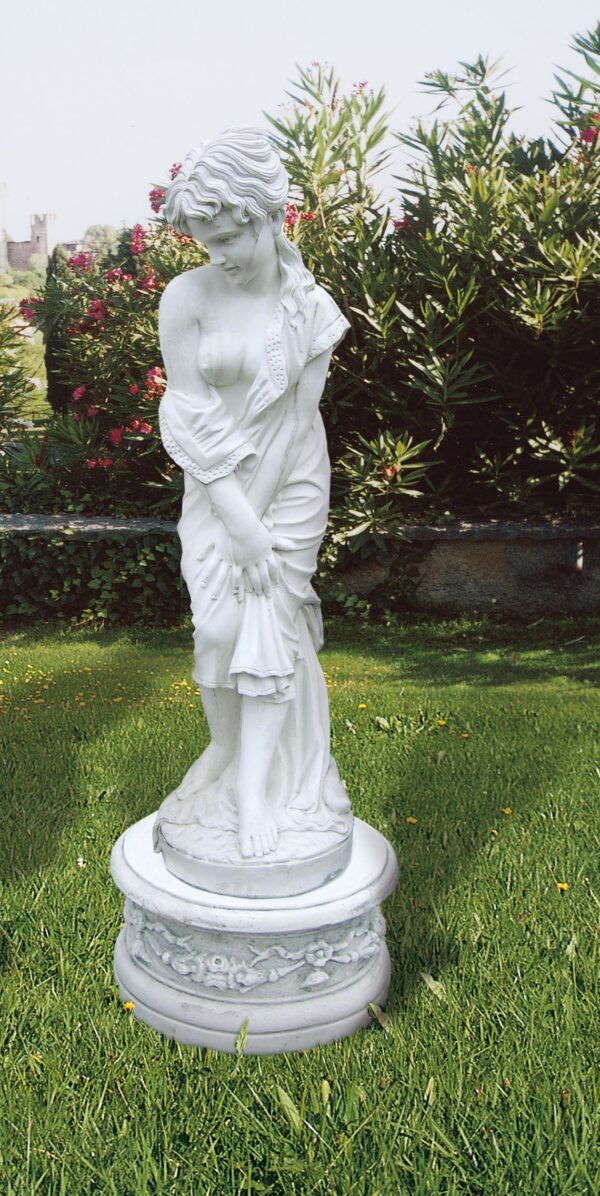 Afrodite (la bellezza) - statua da giardino in graniglia di marmo di Carrara