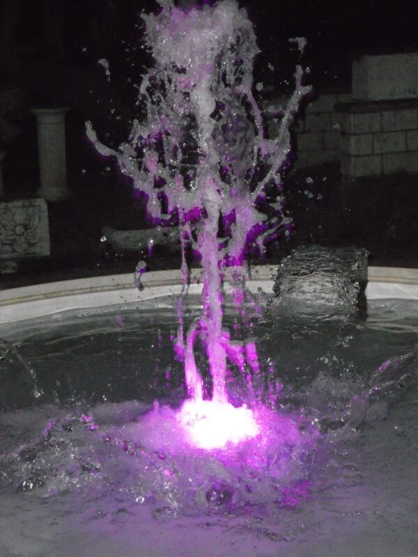 Fontana Alessandria - fontane da giardino funzionanti in graniglia di marmo di Carrara